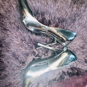 Silver Pointed Toe Pumps